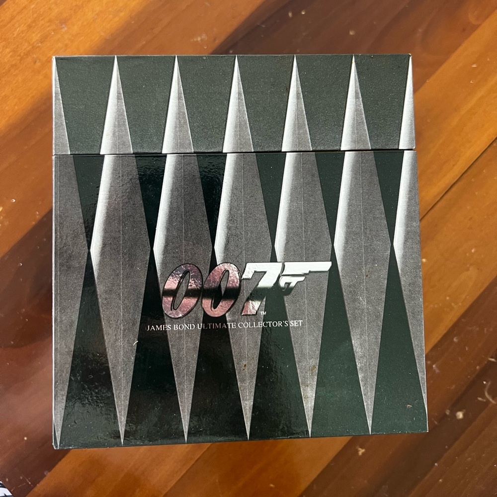 James Bond 007 Collector's Set
